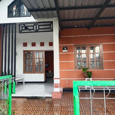 Argolawu Homestay Tawangmangu Bagian luar foto