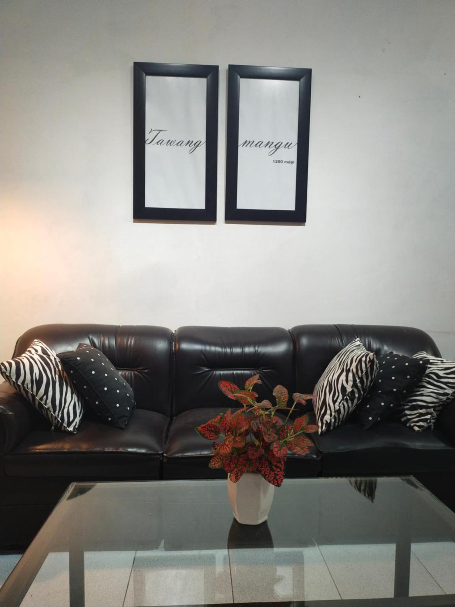 Argolawu Homestay Tawangmangu Bagian luar foto